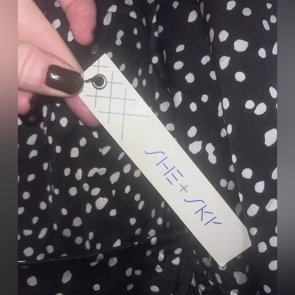 She + Sky black and white polka dot wrap blouse large NWT - Picture 3 of 6